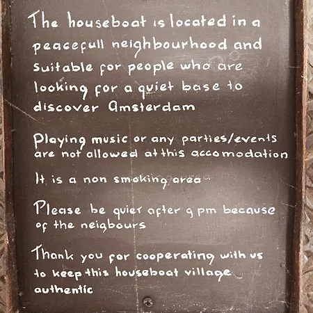 Casa Karen - Houseboat With Private Terrace Maison d'hôtes 3*