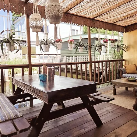 Casa Karen - Houseboat With Private Terrace 3*