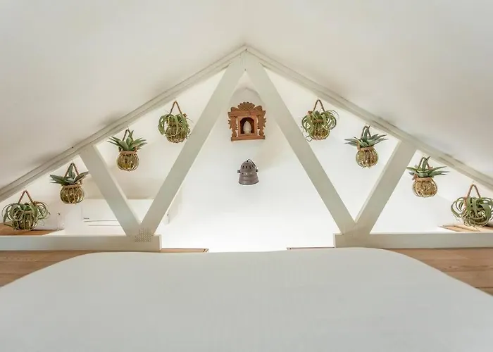 Casa Karen - Houseboat With Private Terrace Guest house