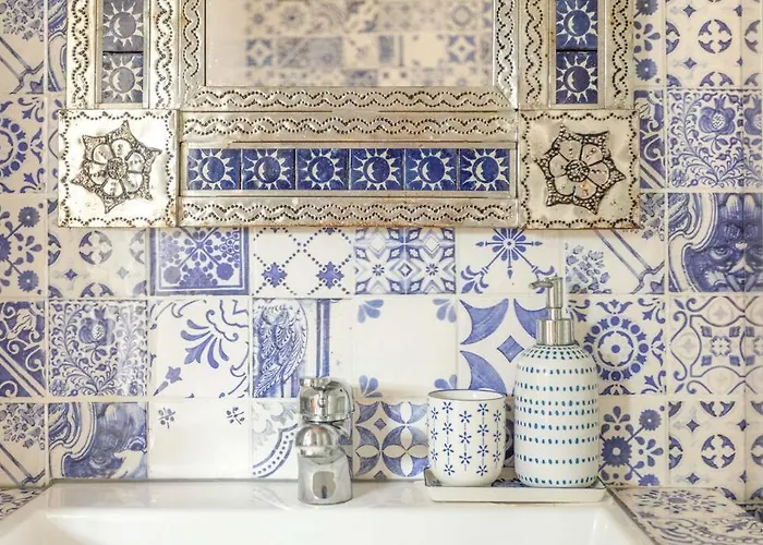 Guest house Casa Karen - Houseboat With Private Terrace