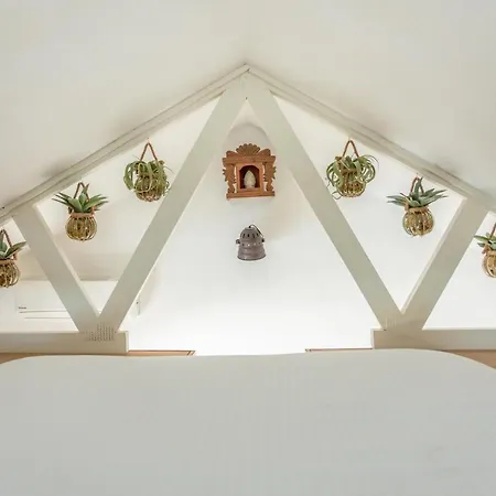 Casa Karen - Houseboat With Private Terrace